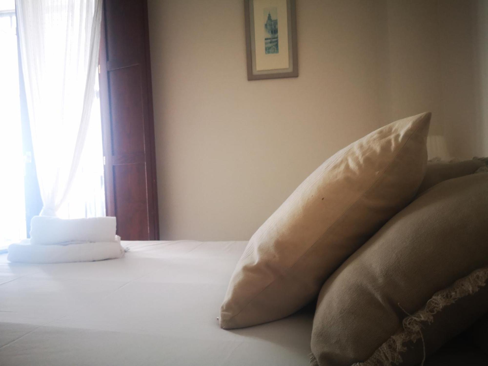 Charming & Quiet Apartment In Plaza Del Salvador Sevilla Bagian luar foto