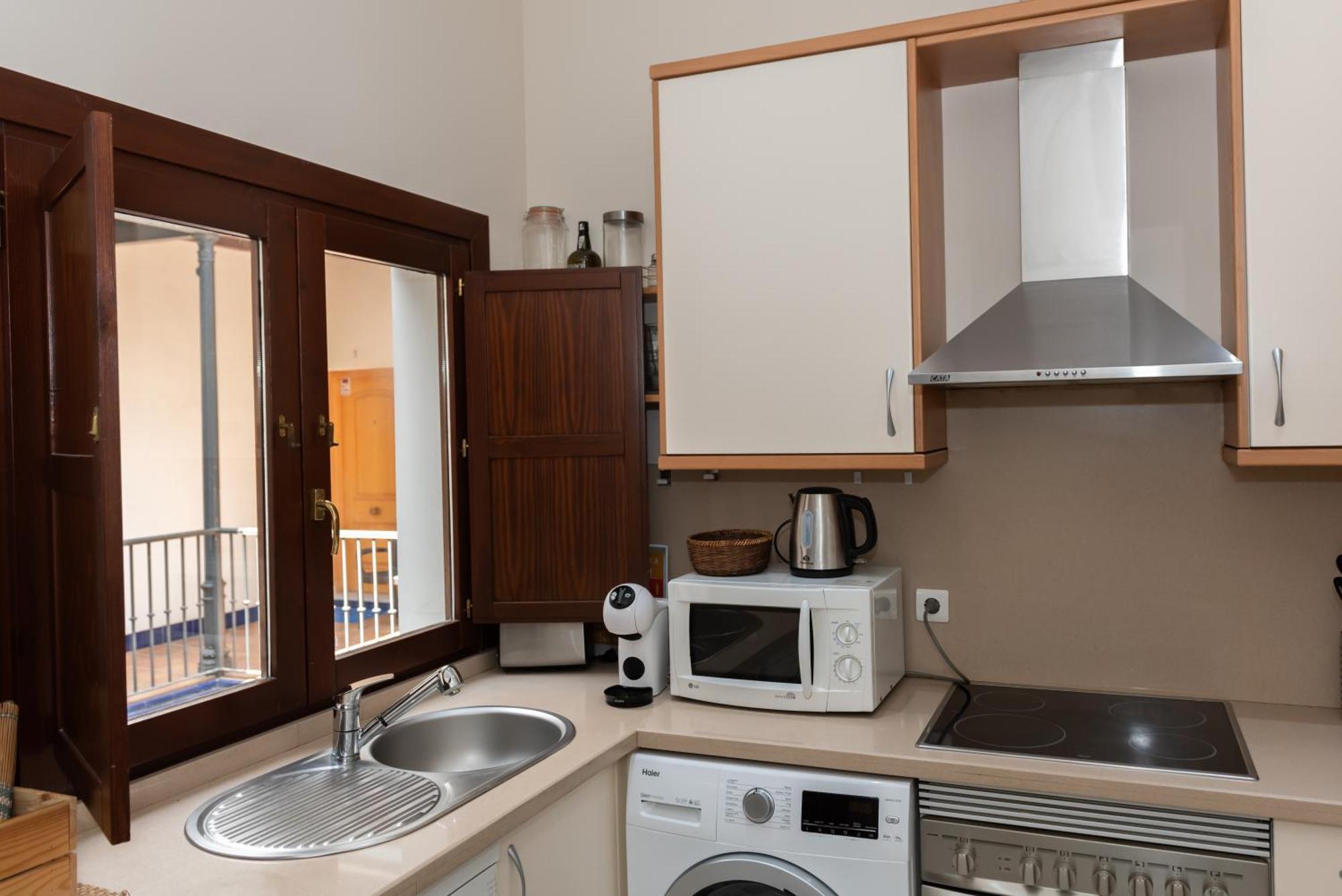 Charming & Quiet Apartment In Plaza Del Salvador Sevilla Bagian luar foto
