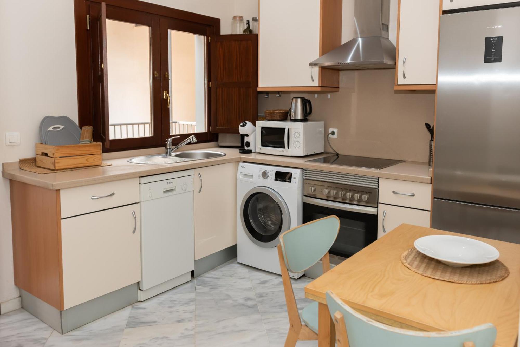 Charming & Quiet Apartment In Plaza Del Salvador Sevilla Bagian luar foto